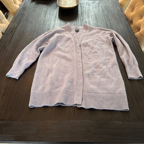 Women's Gap Button Up Sweater. - Picture 1 of 4